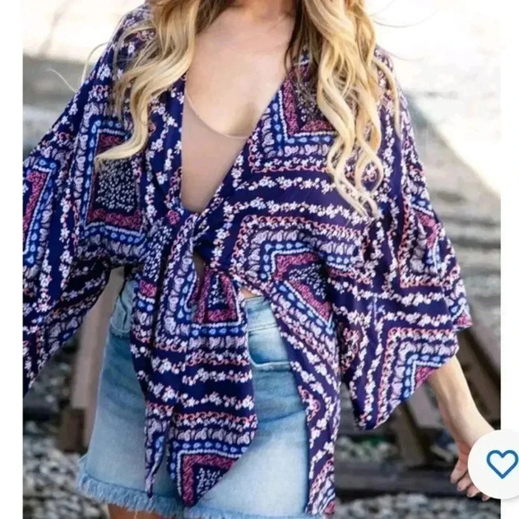 Haptics Kimono Sleeve Floral Print Flowy Cover-up Women's Plus Size 2X 3X - Picture 3 of 11